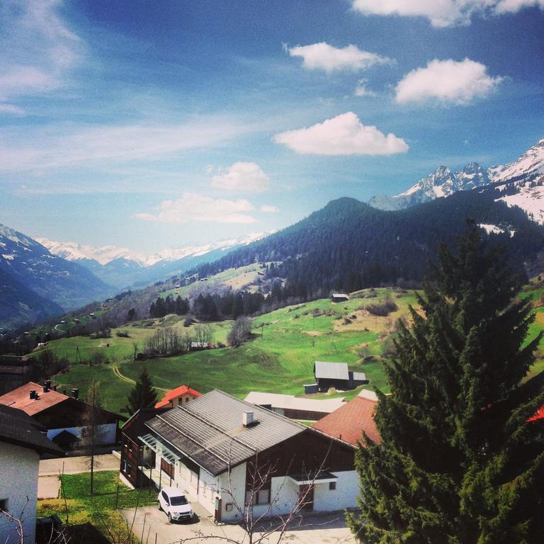 Hotel Kistenpass Breil/Brigels Exterior photo