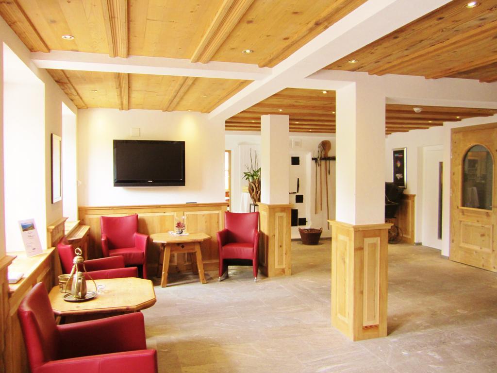 Hotel Kistenpass Breil/Brigels Exterior photo