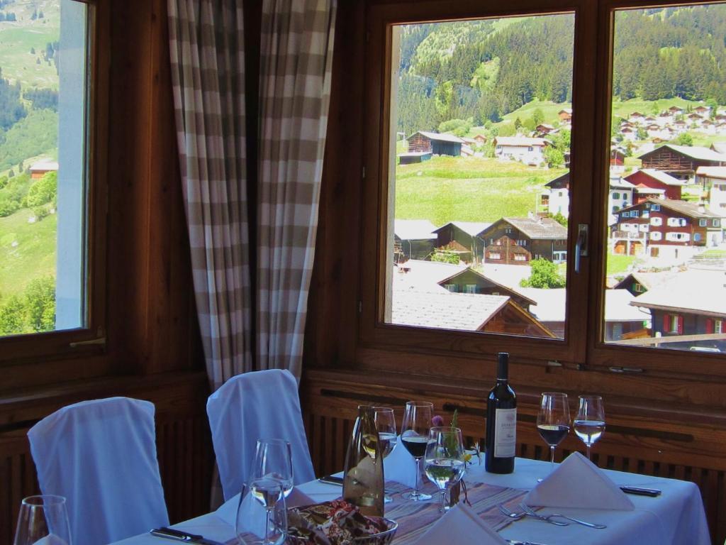 Hotel Kistenpass Breil/Brigels Exterior photo